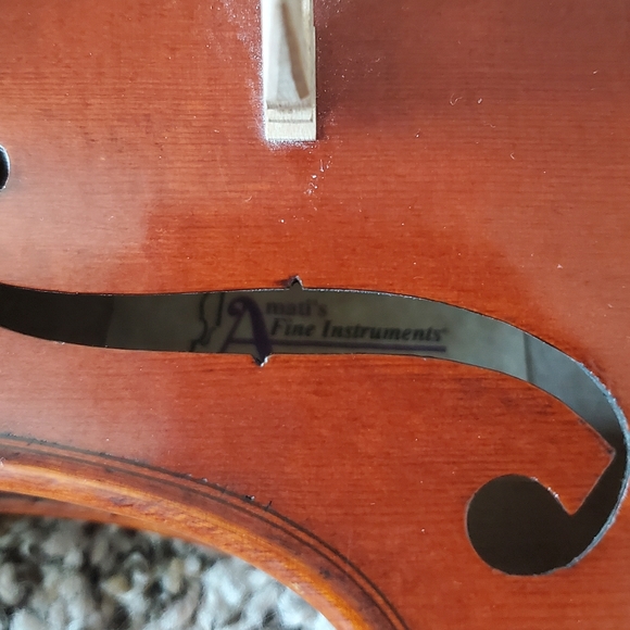 ๐ป Amati's Fine Instruments Model #100 Refurbished Violin Outfit - Picture 8 of 16